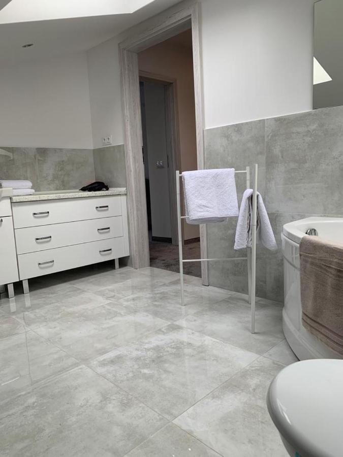 Look Of Dreams - Apartamenty Sloneczny I Ksiezycowy Bedzin Luaran gambar