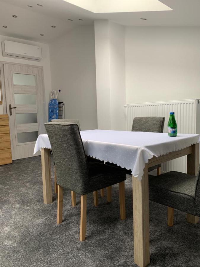 Look Of Dreams - Apartamenty Sloneczny I Ksiezycowy Bedzin Luaran gambar